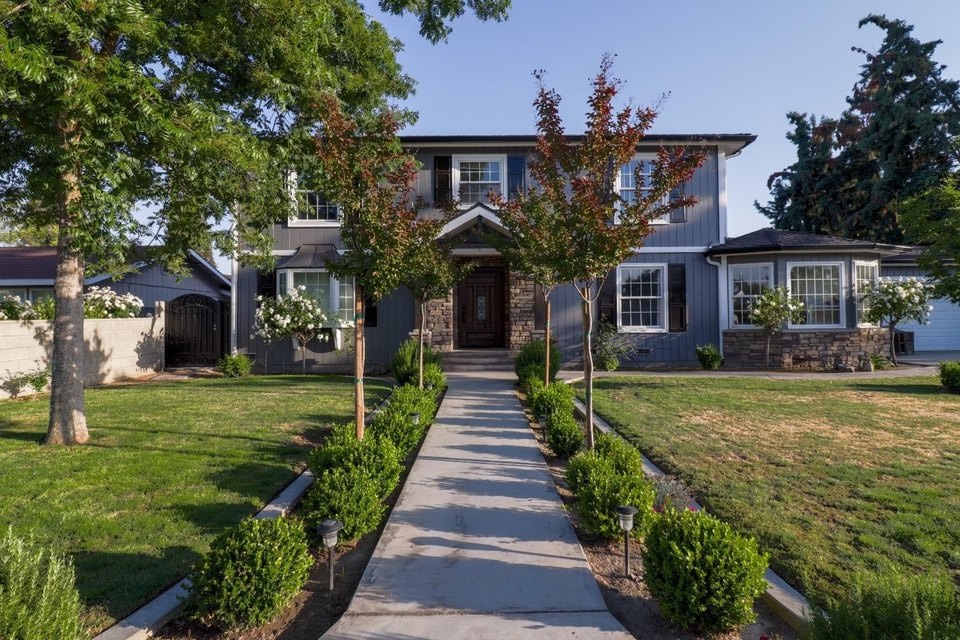 WHAT YOUR REEDLEY NEIGHBORS ARE SAYING